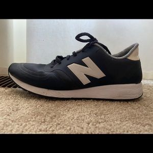 New Balance 420 Sneakers